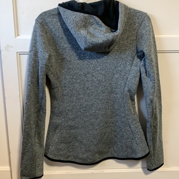 Nike hoodie running jacket size small thumbholes - Picture 10 of 10